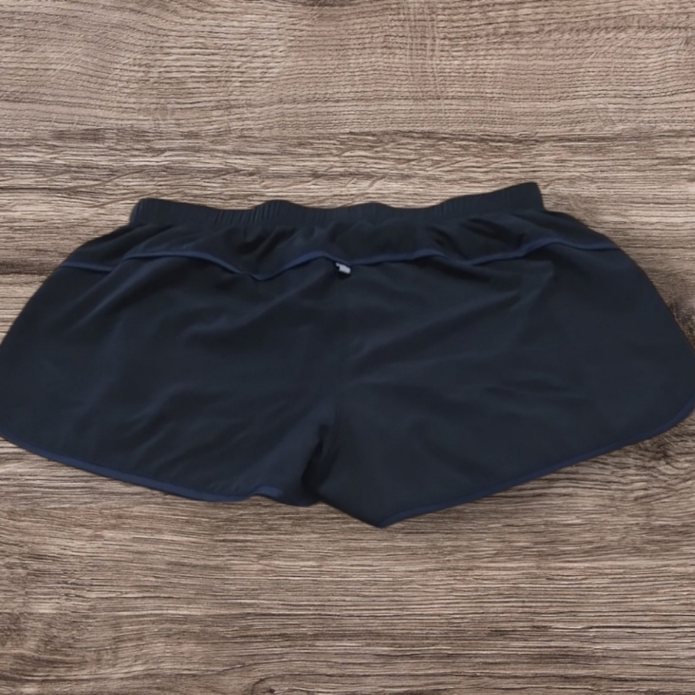 WOMAN'S NEW BALANCE DRY SHORTS - Picture 4 of 6